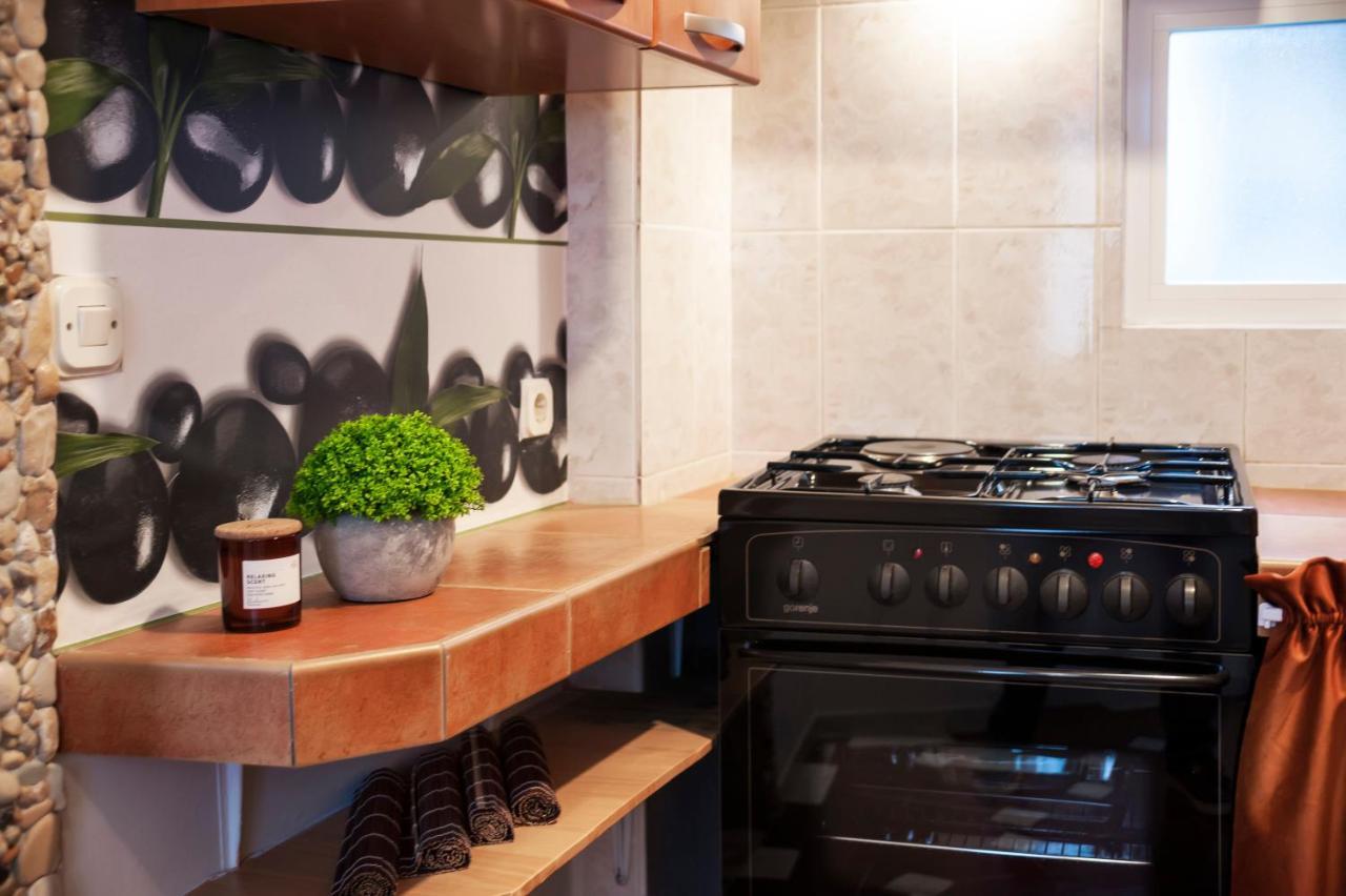 Ap Downtown Apartment Ровинь Экстерьер фото